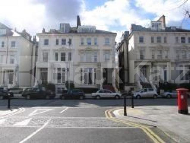 			2 Bedroom, 1 bath, 1 reception Flat			 Belsize Park Gardens, BELSIZE PARK NW3